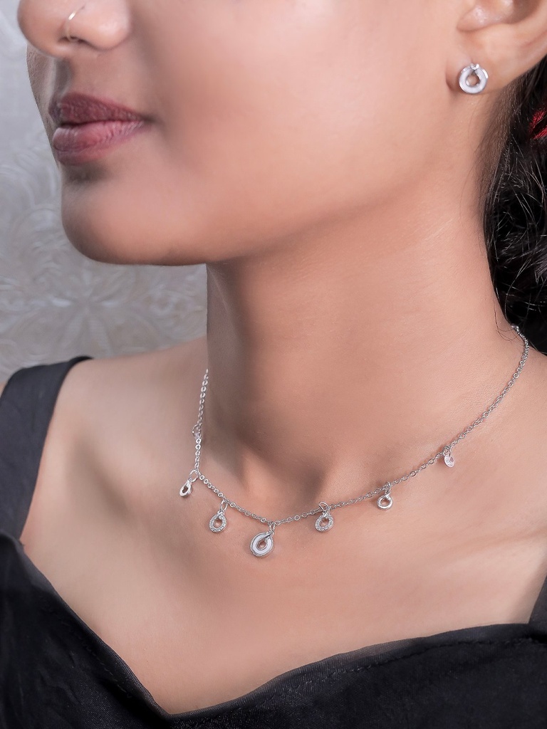 Solibelle Round Charms Queen Necklace