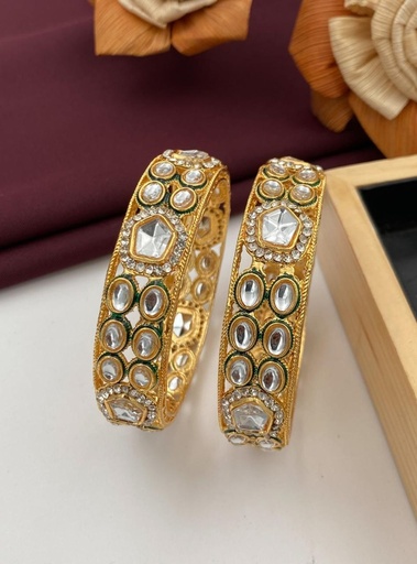 [CB102] Solibelle Elegant Gold-Plated AD Stone Bangels